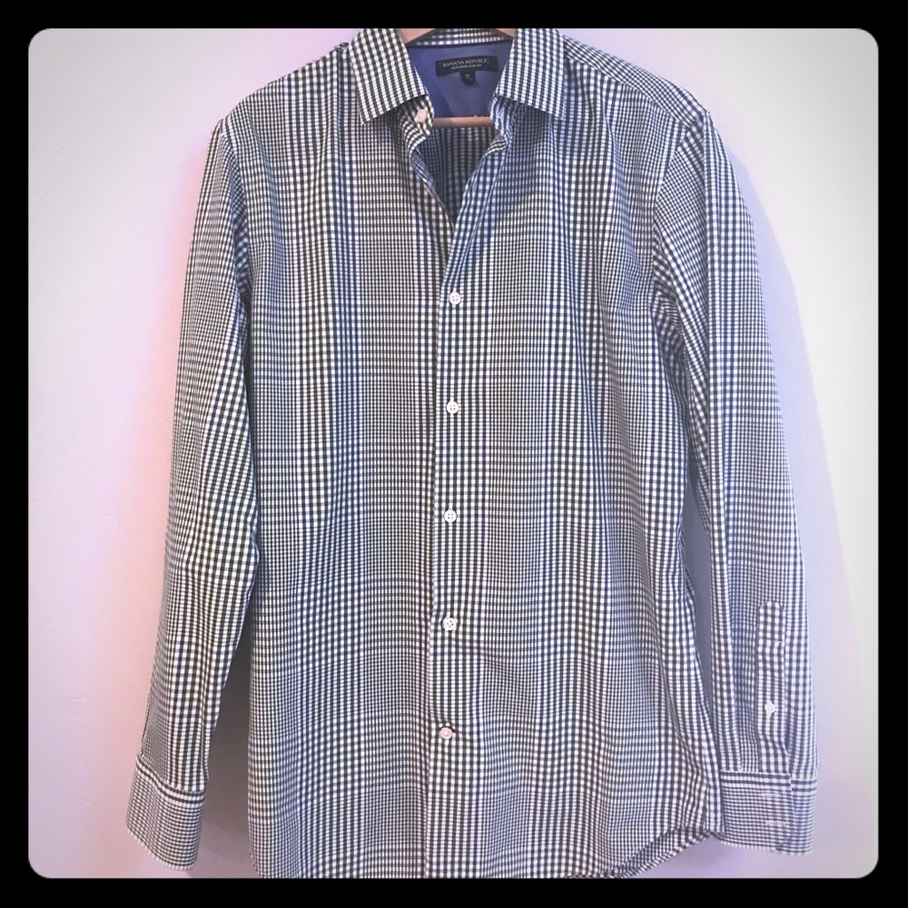 Slim-fit non-iron dress shirt
